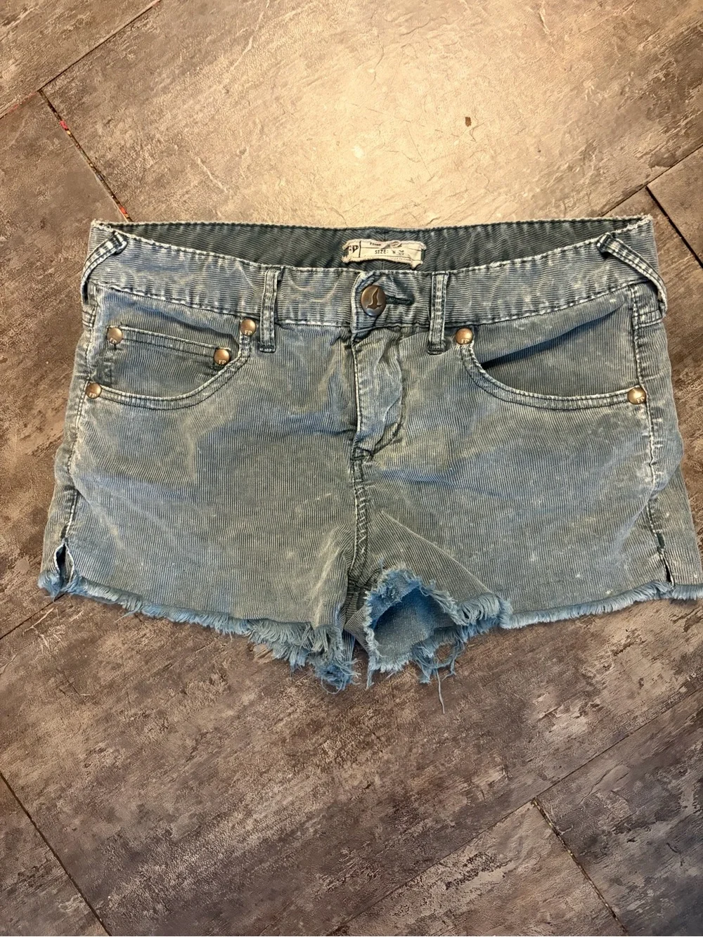 Free People Frayed Hem Women's Denim Shorts - Blue
